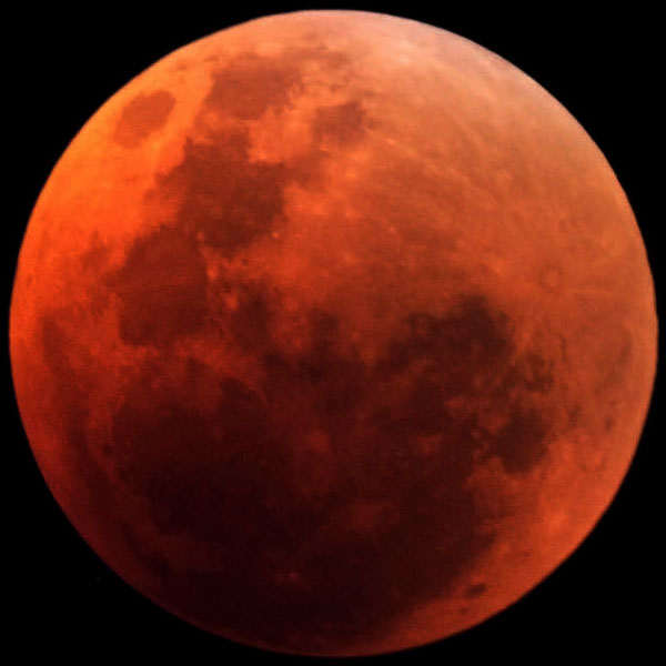 Total lunar eclipse